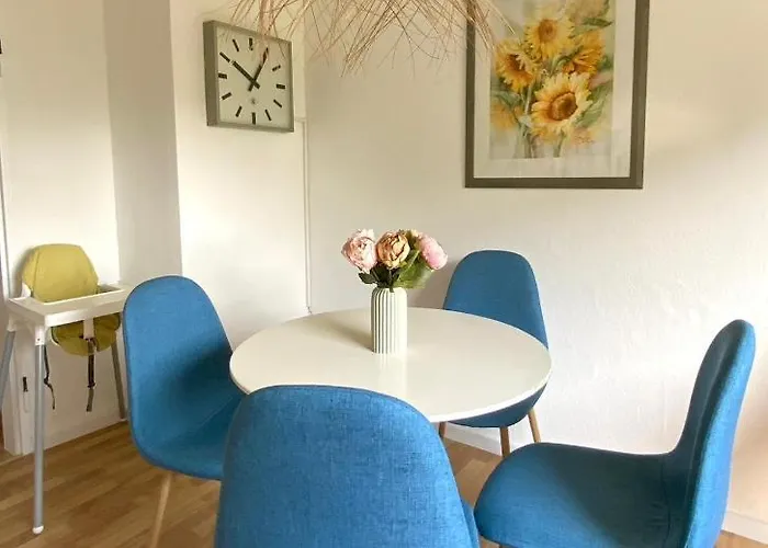 Bright 2br Family-friendly -basf - Free Parking - Super Fast Wifi *